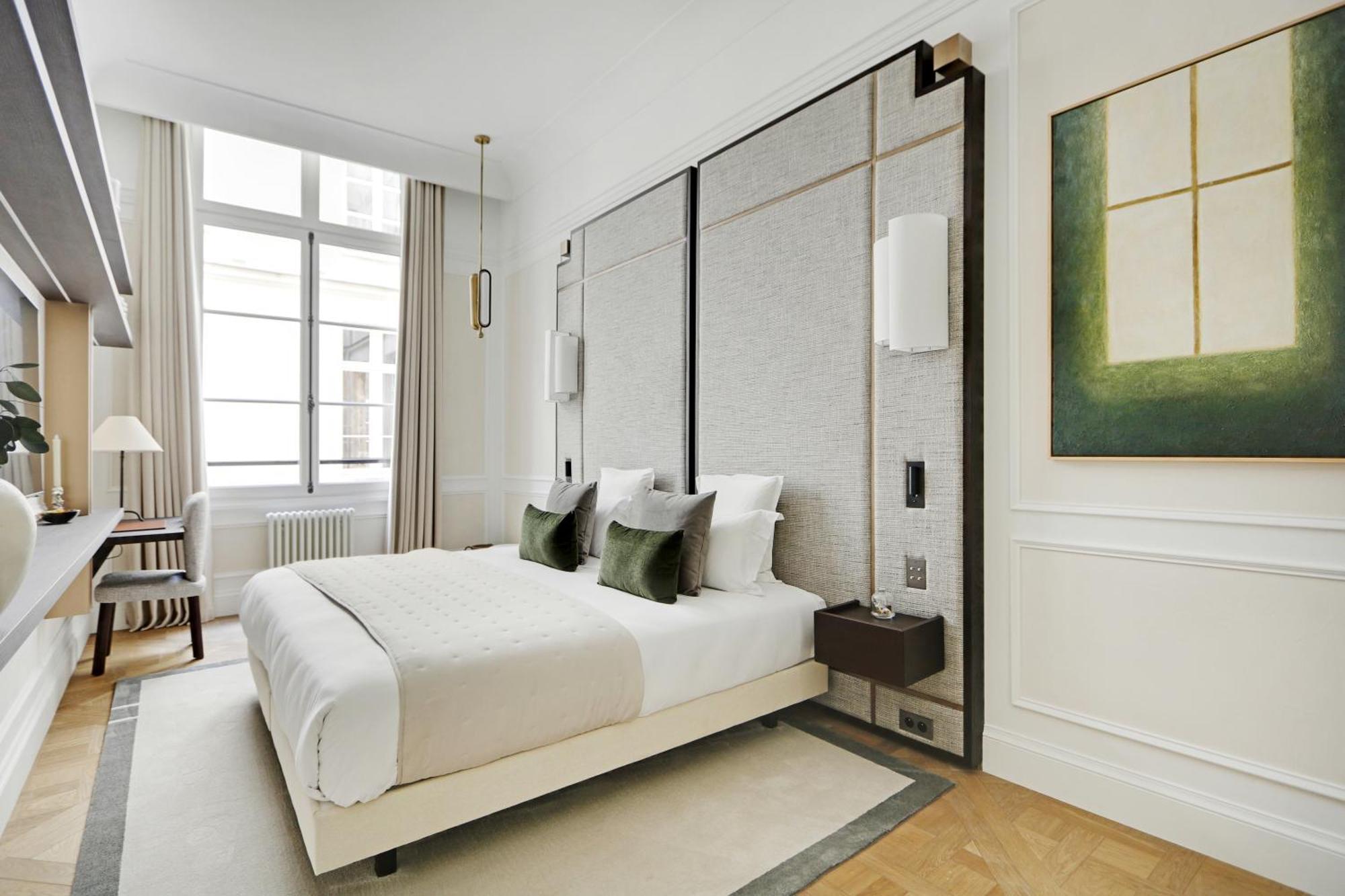 Thelander - Serviced In Louvre Apartment